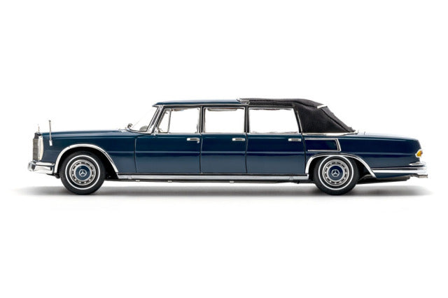 CMC M205 1/18 Mercedes-Benz (W100) 6-door Pullman Landaulet - image 9