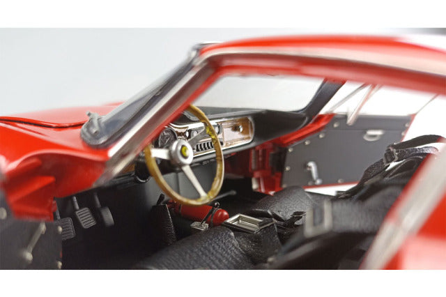 CMC M210 1/18 Ferrari 275 GTB/C 1966 Red - image 5