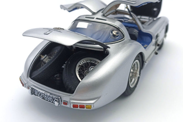 CMC M243 1/18 Mercedes-Benz 300 SLR Coupe 1955 Blue interior - image 5
