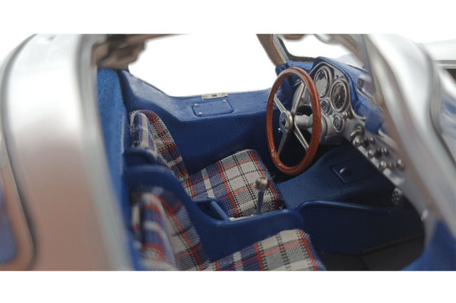 CMC M243 1/18 Mercedes-Benz 300 SLR Coupe 1955 Blue interior - image 4