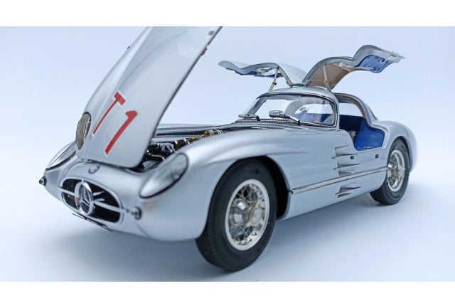 CMC M245 1/18 Mercedes-Benz 300 SLR Coupe Tourist Trophy 1955 Wolfgang Von Trips #T1 Limited 1000 pcs - image 4
