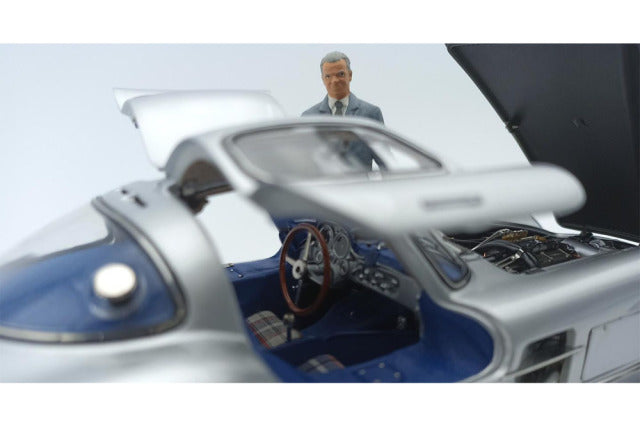 CMC M246 1/18 Mercedes-Benz 300 SLR Coupe 1955 Blue interior with Figure Limited 500pcs - image 7