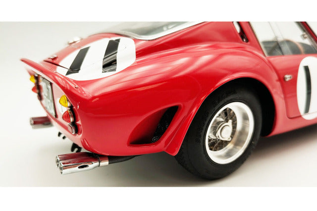 CMC M-249 1/18 Ferrari 250 GTO RHD #3647 2nd 1000km Paris Montlhery 1962 J.Surtees / M.Parkes #11 Limited 2000pcs - image 5