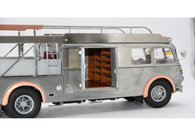 CMC M-271 1/18 Renntransporter Fiat 642 RN2 Bartoletti 1957 Clear Finish - image 5