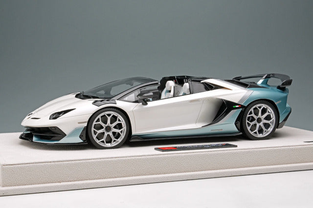EIDOLON EML079F 1/18 Lamborghini Aventador SVJ Roadster 2020 Ad Personam 2tone Paint Pearl White / Azzuro Thetys Limited 50pcs - image 1