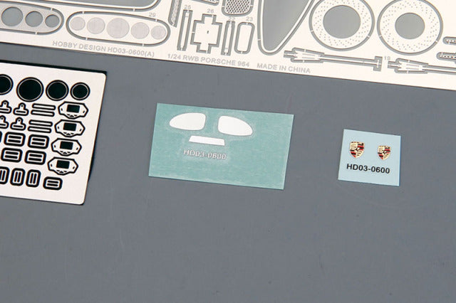 Hobby Design HD03-0600 1/24 RWB Porsche 964 (Tail Wing) (Ver.A) Model Kit - image 9
