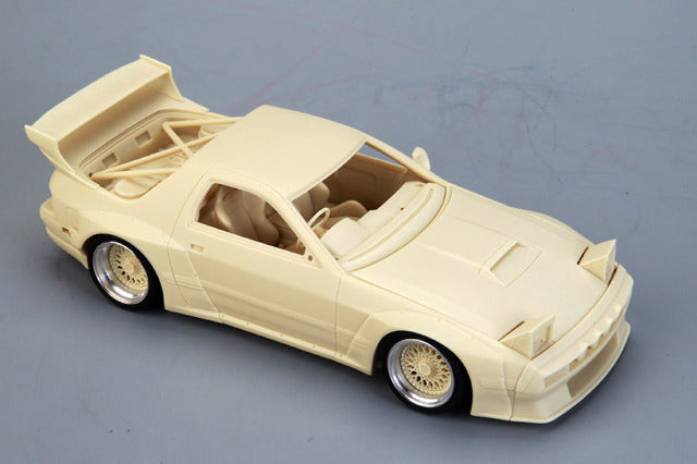 Hobby Design HD03-0620 1/24 Rocket Bunny Mazda RX7(FC3S) Model Kit - image 4