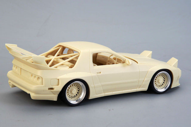 Hobby Design HD03-0620 1/24 Rocket Bunny Mazda RX7(FC3S) Model Kit - image 7