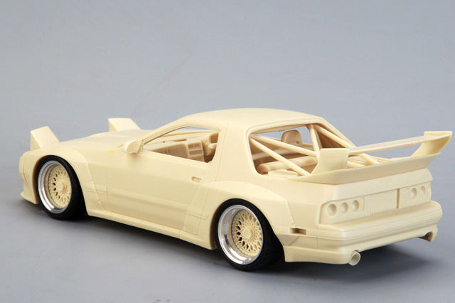Hobby Design HD03-0620 1/24 Rocket Bunny Mazda RX7(FC3S) Model Kit - image 8