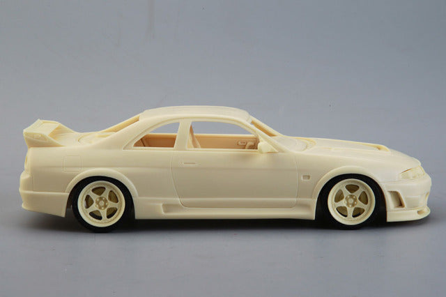 Hobby Design HD03-0650 1/24 Nissan R33 400R Model Kit - image 4