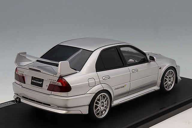 Ignition Model IG4015 1/18 Mitsubishi Lancer Evolution V (CP9A) Silver OZ F1 Wheels Resin - view 3