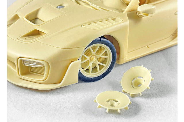 Kitbox x PZY Model KB08-18 1/24 Porsche 935 (2019) Resin Model Kit - image 8