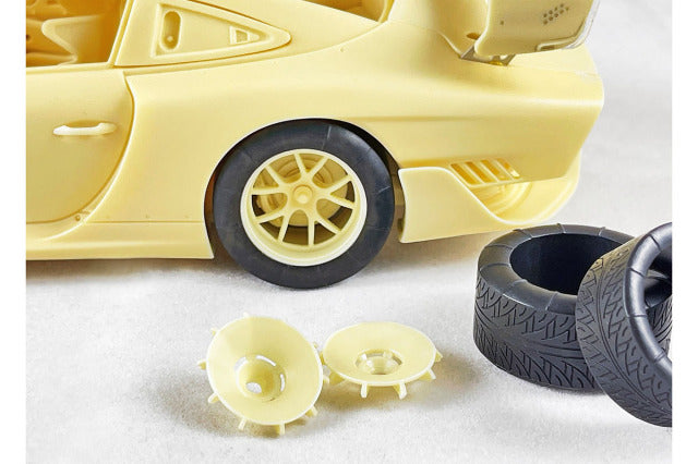 Kitbox x PZY Model KB08-18 1/24 Porsche 935 (2019) Resin Model Kit - image 9