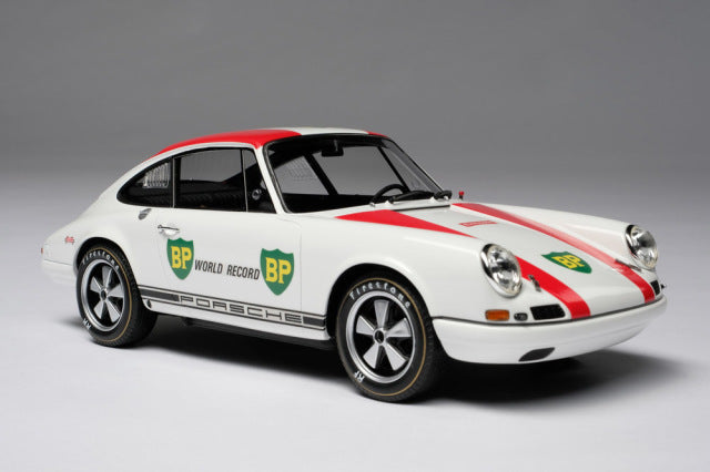 Amalgam M5915 1/18 Porsche 911R BP World Record 1967 - image 1