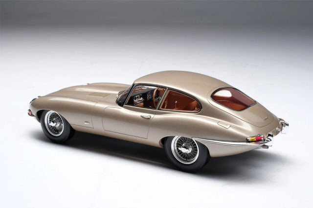 Amalgam M6008 1/18 Jaguar E-Typr Coupe - image 2