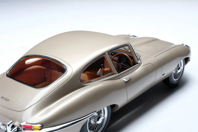 Amalgam M6008 1/18 Jaguar E-Typr Coupe - image 8