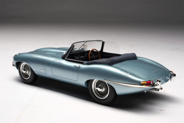 Amalgam M6009 1/18 Jaguar E-Typr Roadster - image 2