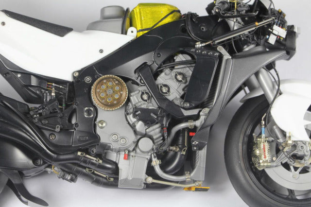Top Studio MD29019 1/12 Suzuki GSX-RR '20 Super Detail-up Set Model Parts - image 10