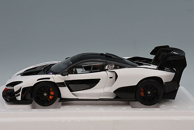 LCD Models LCD18016WH 1/18 McLaren Senna GTR 2019 White - view 2
