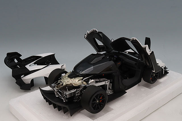 LCD Models LCD18016WH 1/18 McLaren Senna GTR 2019 White - view 4