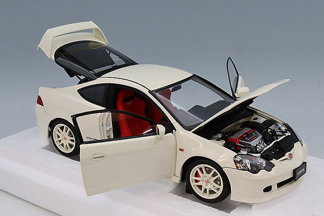 LCD Models LCD18019WH 1/18 Honda Integra Type R DC5 2001 White Diecast - view 4