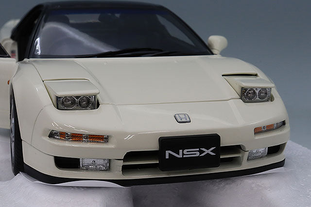 LCD Models LCD18022WH 1/18 Honda NSX NA1 White Diecast - view 8