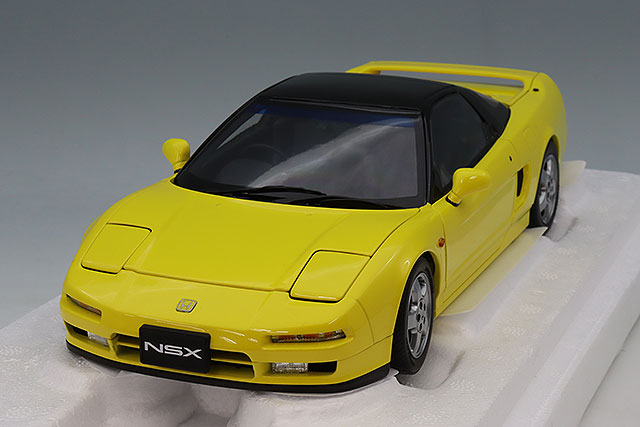 LCD Models LCD18022YE 1/18 Honda NSX NA1 Yellow Diecast - view 1