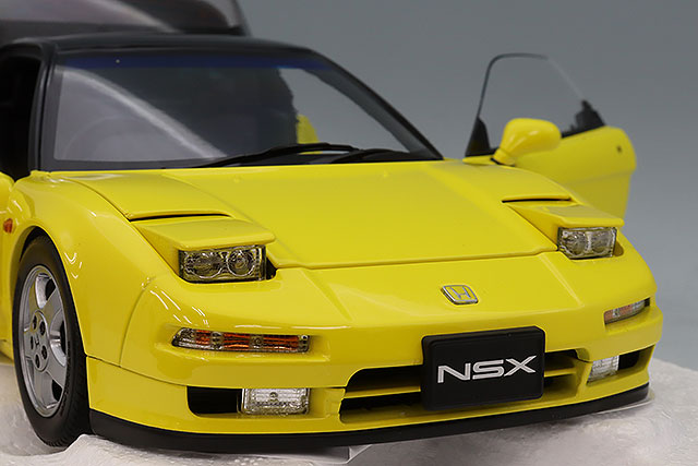 LCD Models LCD18022YE 1/18 Honda NSX NA1 Yellow Diecast - view 8