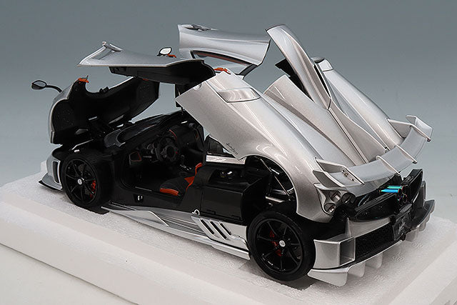 LCD Models LCD18023SI 1/18 Pagani Imola Silver Diecast - view 5