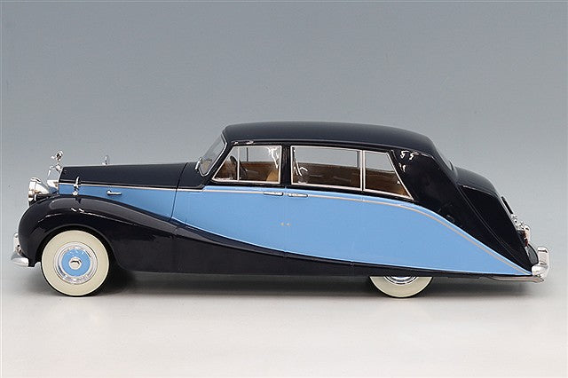 Model Car Group MCG18051 1/18 Rolls-Royce Silver Wraith Empress by Hooper 1956 Black/Light Blue Diecast - view 2