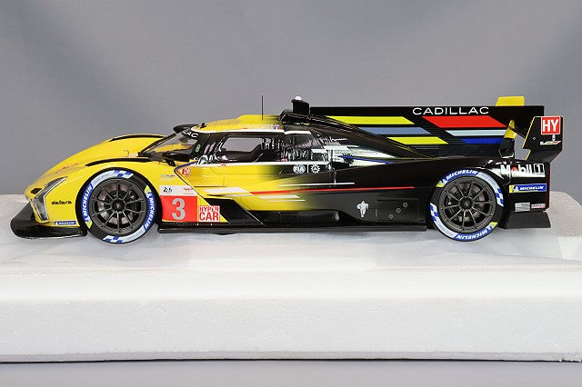 TopSpeed TS0516 1/18 Cadillac V-Series.R Le Mans #3 4th Place 2023 Resin - view 2