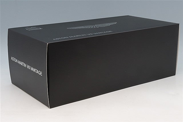 XiaoGuang Model XGM8260714S 1/18 Aston Martin V8 Vantage Silver Diecast - view 7