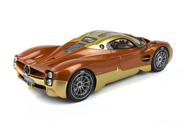 BBR P18223DV 1/18 Pagani Utopia Bronze (with Display Case) - image 5