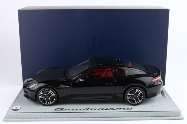BBR P18240CV 1/18 Maserati Granturismo Folgore 2023 Nero Assoluto Limited 30pcs (with Display Case) - image 10