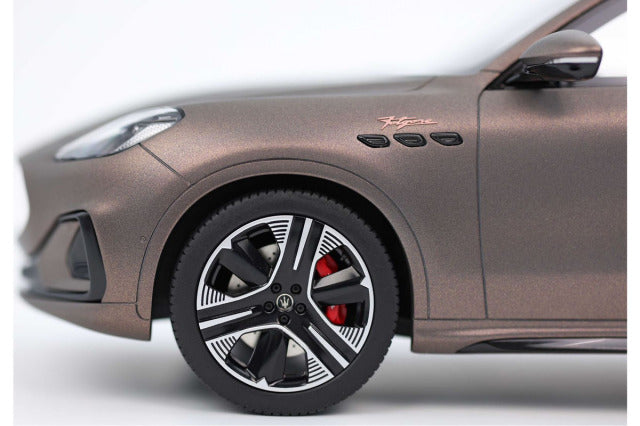 BBR P18243AV 1/18 Maserati Grecale Folgore 2022 Folgore Copper (with Display Case) - image 6