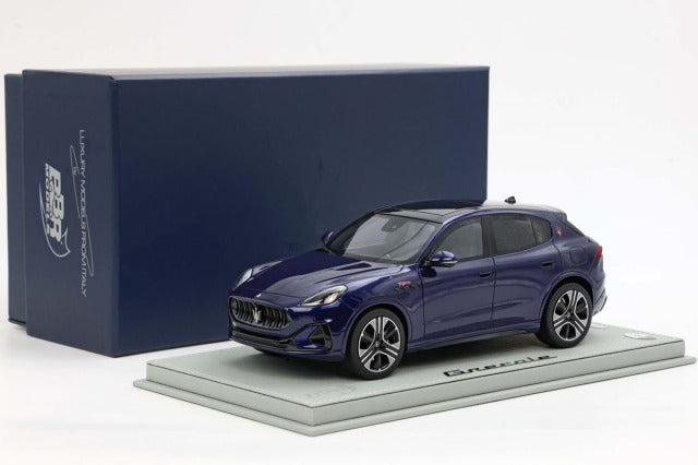BBR P18243BV 1/18 Maserati Grecale Folgore 2022 Blu Intenso (with Display Case) - image 8