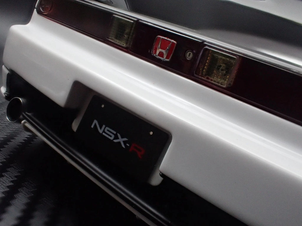 Ignition Model IG3907 1/18 Honda NSX-R NA2 White Resin - image 18