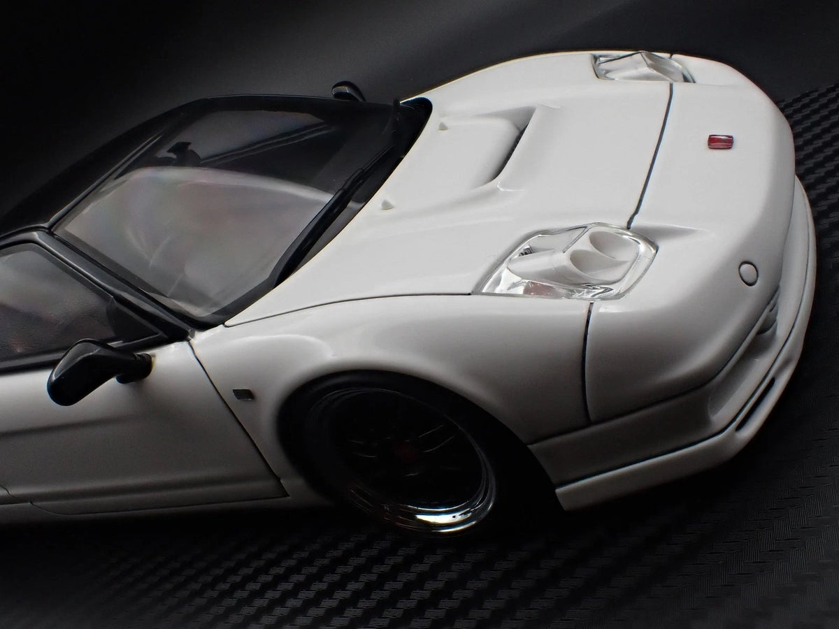 Ignition Model IG3907 1/18 Honda NSX-R NA2 White Resin - image 16