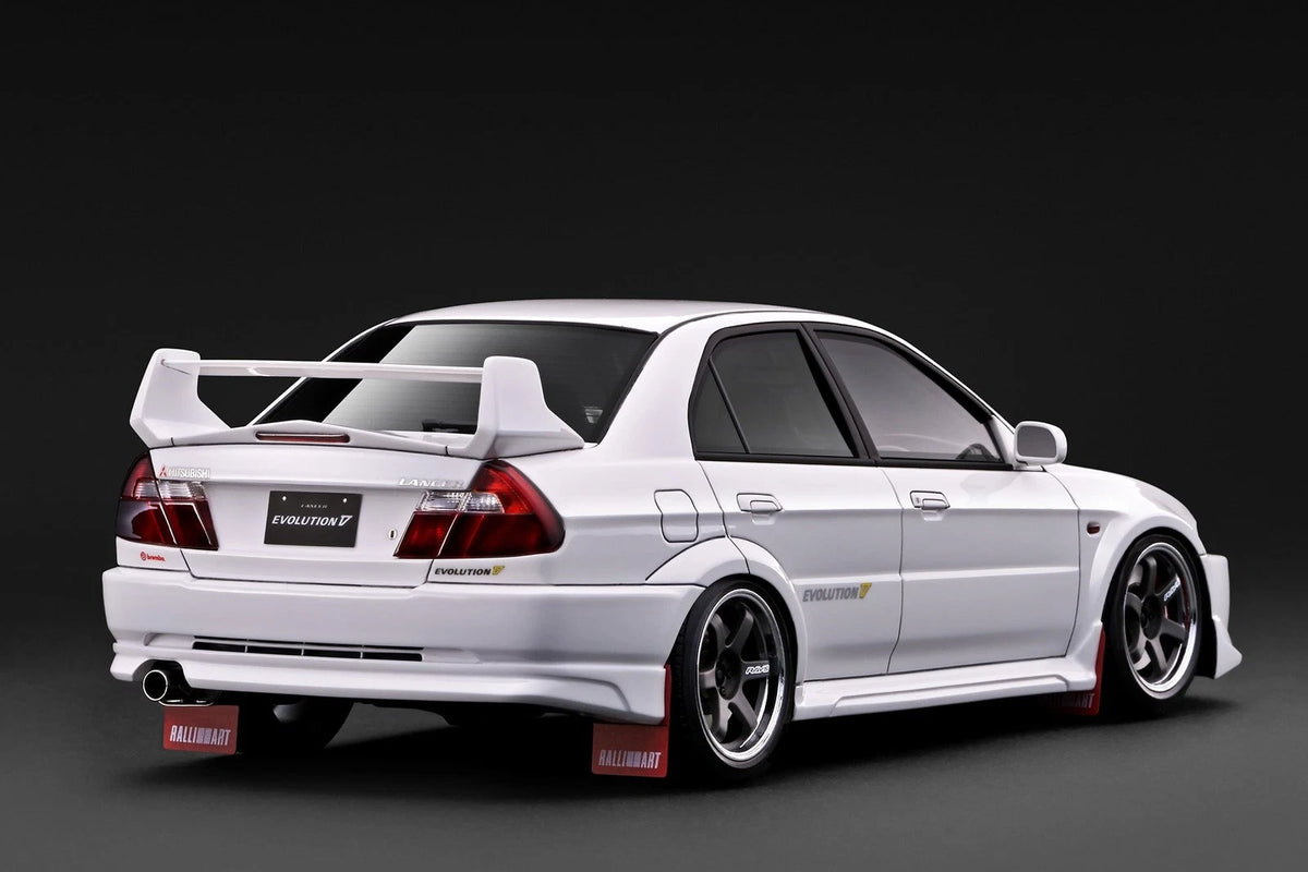 Ignition Model IG4017 1/18 Mitsubishi Lancer Evolution V CP9A White Resin - image 2