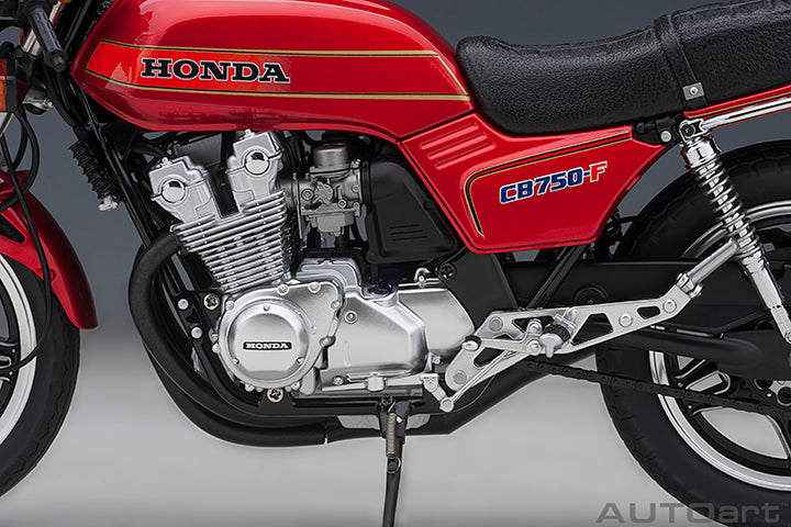 AUTOart Aa12561 Composite 1/12 Honda CB750F "Baribari Legend" Gun Koma with Helmet - image 3
