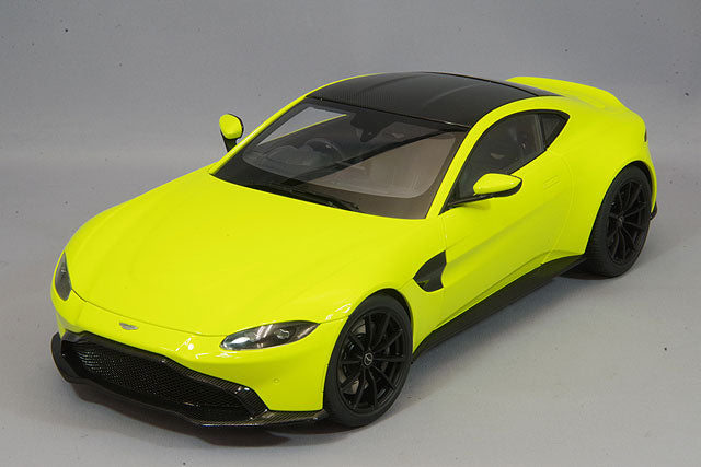 AUTOart Composite Aa70279 1/18 Aston Martin Vantage 2019 Metallic Lime Green/Carbon BlackRoof - image 1