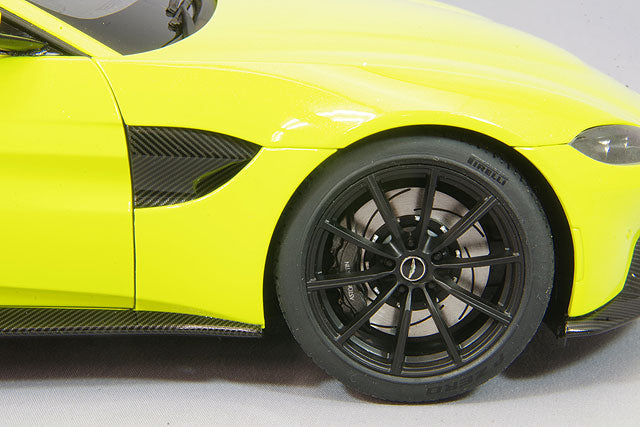 AUTOart Composite Aa70279 1/18 Aston Martin Vantage 2019 Metallic Lime Green/Carbon BlackRoof - image 8