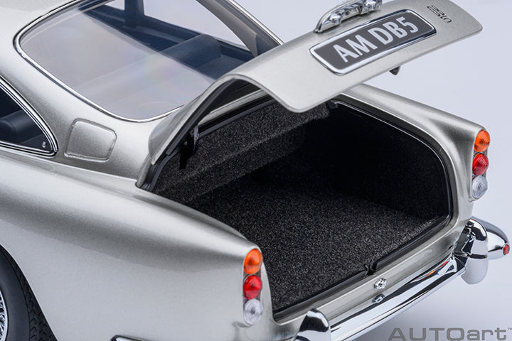 AUTOart Composite Aa70287 1/18 Aston Martin DB5 Silver Metallic - image 4