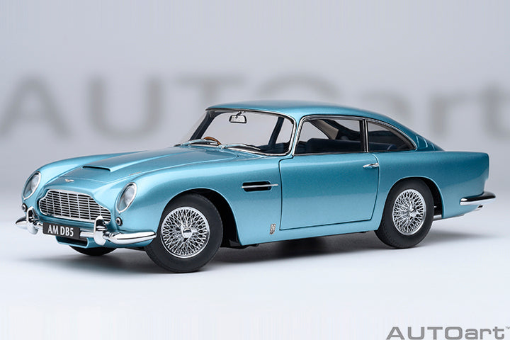 AUTOart Composite Aa70288 1/18 Aston Martin DB5 Light Blue Pearl - image 2