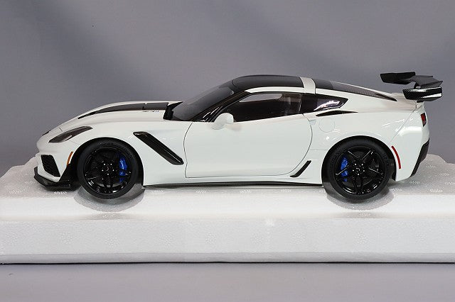 AUTOart Composite Aa71270 1/18 Chevrolet Corvette (C7) ZR1 White - image 2