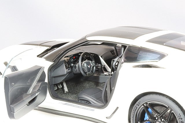 AUTOart Composite Aa71270 1/18 Chevrolet Corvette (C7) ZR1 White - image 4