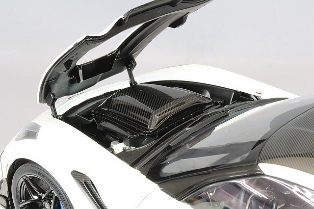 AUTOart Composite Aa71270 1/18 Chevrolet Corvette (C7) ZR1 White - image 6