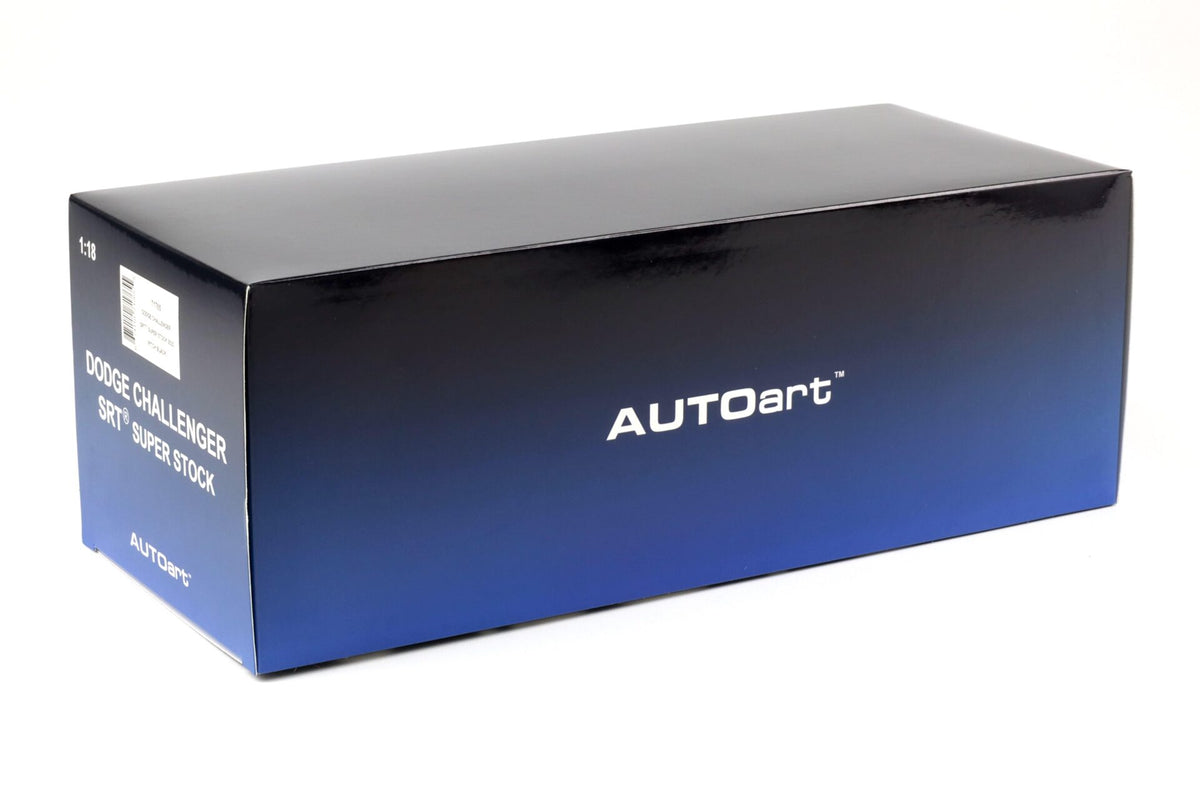 AUTOart 71765 1/18 - original product box and model label