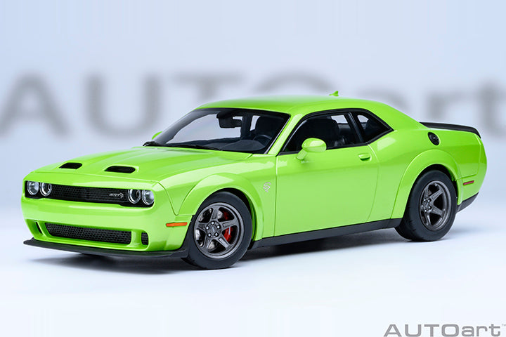 AUTOart Composite Aa71769 1/18 Dodge Challenger SRT Super Stock 2023 Metallic Lime Green (SUBLIME) - image 2
