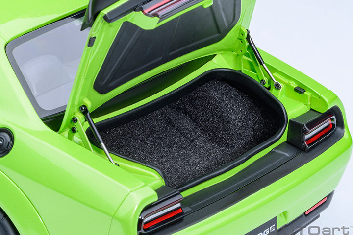 AUTOart Composite Aa71769 1/18 Dodge Challenger SRT Super Stock 2023 Metallic Lime Green (SUBLIME) - image 4